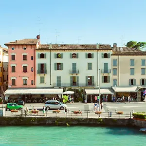 casa-girardi.hotelinveneto.com/